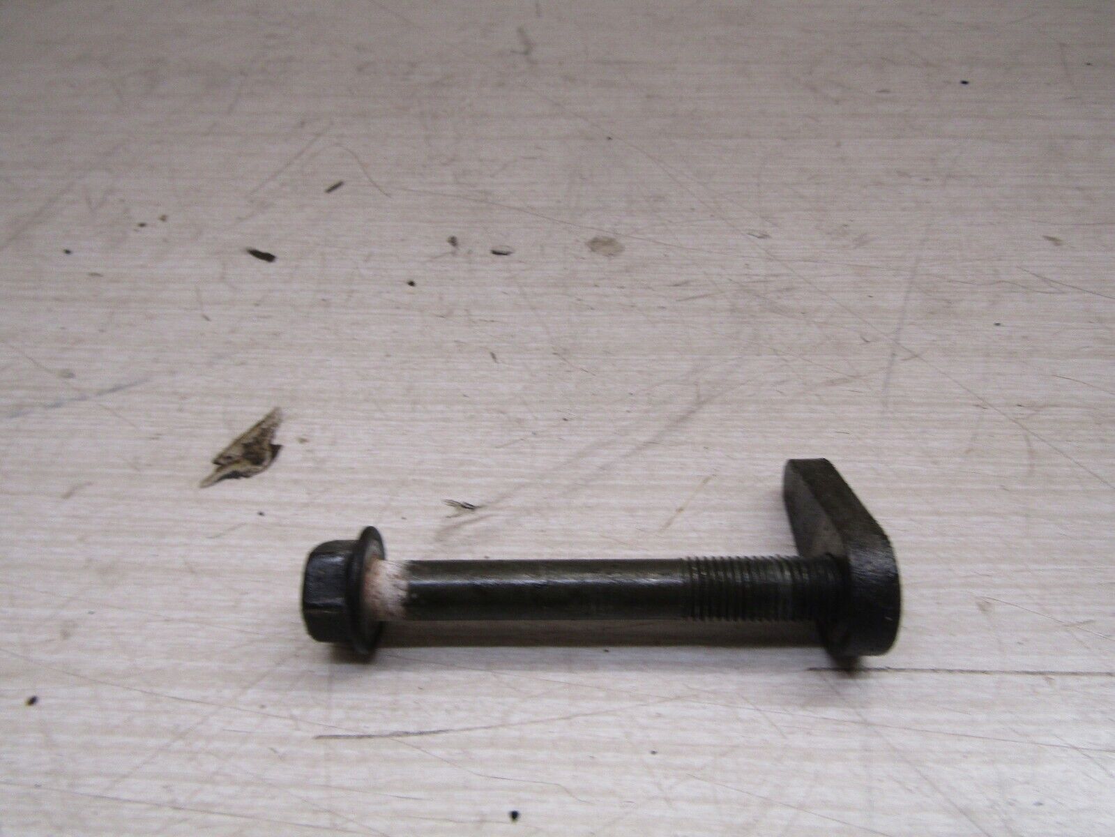 Boulon, Bielle moteur | Pièces Poids Lourds | SGM