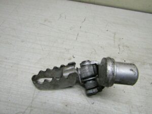 cale pied gauche avec support à redresser Kymco 125 Stryker 1999 2004
