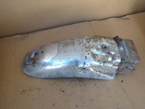 garde boue arriere daelim vs 125