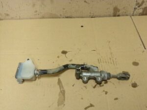 maitre cylindre de frein arriere suzuki bandit 600 2001 2004 16000 km