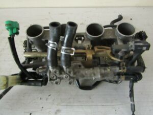 RAMPE D INJECTION YAMAHA 600 FZ6 2004 - 2006