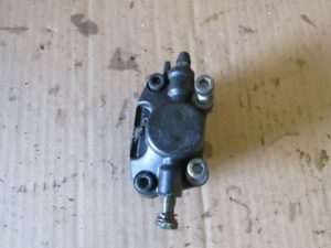 etrier de frein avant droit piaggio 300 yourban lt 2011 2017