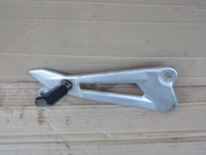 platine arriere droite yamaha ybr 125 5VL-F7462-00-00