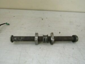 axe de roue arriere honda 600 cbr 2003 2004 pc37