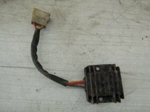 regulateur de tension peugeot tweet 50 2010 2014