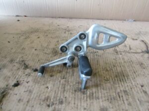 platine gauche Suzuki hayabusa GSXR 1300 1999 2006