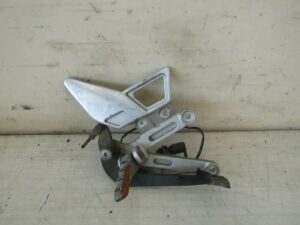 platine droite avec pedale yamaha tzr 50 mbk x power 2003 2018