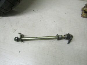 axe de roue arriere hyosung 125 comet gt naked 2009 2014