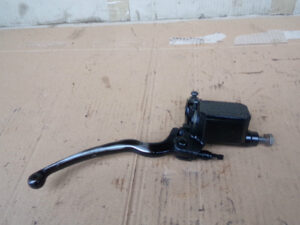 maitre cylindre avant droit piaggio x8 x evo 125 2007 2015