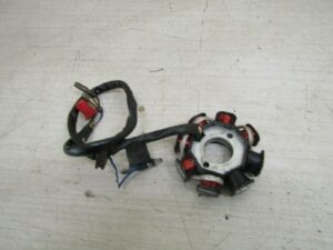 STATOR D'ALLUMAGE POUR MOTEUR GY6 (4 FILS) 50CC 4T V1