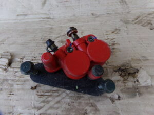 etrier de frein avant sym orbit 2 12 pouces