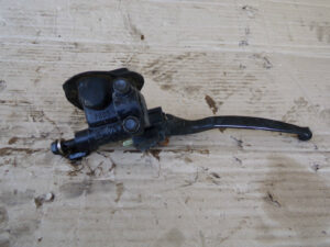 maitre cylindre de frein avant kymco spacer 50 125