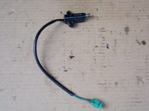 CAPTEUR DE BEQUILLE PEUGEOT SATELIS 125 2006 2012