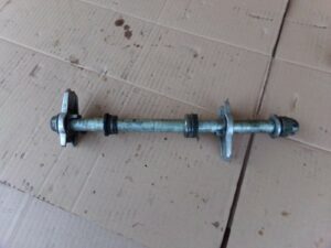 axe de roue arriere kawasaki er6 650 2009 2012