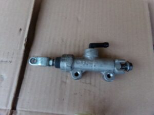 maitre cylindre de frein arriere kawasaki er6 650 2009 2012