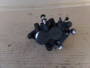 ETRIER AVANT DROIT kawasaki er6 650 2012 2017