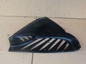 carenage marche pieds DROIT aprilia area 51