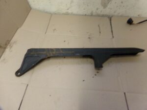 CACHE CHAINE PROTEGE CHAINE triumph sprint rs 2001 2004