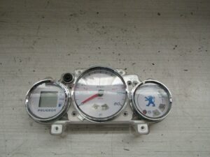 compteur tableau de bord peugeot elystar injection 50 tsdi 02 08