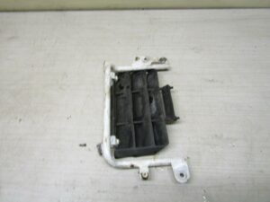 Support de RESERVOIR D HUILE YAMAHA DT 125 R 1988/98 DT125 E 1989/96 3BN-2172L-