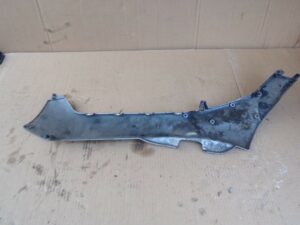 bas de caisse droit piaggio mp3 125 2003 2009