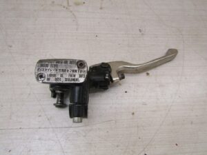 Maître-cylindre adaptableHONDA CR125 CRF250CRF250X CRF450 CRF 450R 2005 2006 200