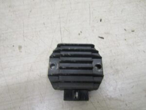 REGULATEUR de tension YAMAHA 125 Ybr 2007 - 2011 4hm-81960