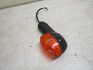 clignotant avant droit yamaha ybr 125 2007 2010