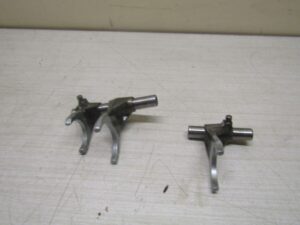 FOURCHETTES DE BOITE DE VITESSES  AVEC AXE HONDA NSR 125 jc20 90 93  | eBay