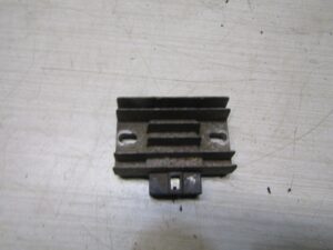 REGULATEUR DE TENSIOHYOSUNG 125 COMET GTR AQUILA RX KARION REGULATEUR DE TENSION