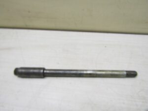 axe de roue avant suzuki intruder 125 1999 2007
