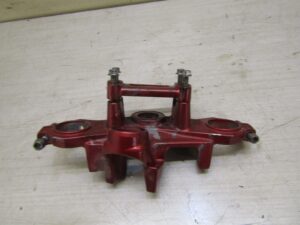 te de fourche superieur (une vis a extraire )kawasaki er6 er650 2006 2008