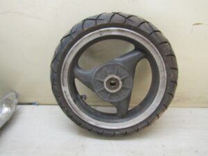 jante roue arriere keeway 12 pouces modele a indentifier