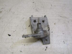 support de cale pieds arriere droit mbk ovetto neos apres 2008