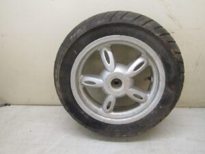 roue jante arriere tnt motor boston 4t 12 2018 2021 pneu usure 40 %