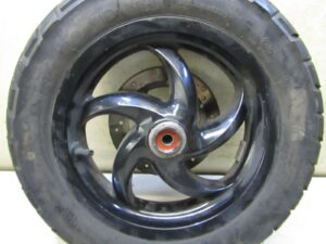 JANTE AVANT PIAGGIO NEW TYPHOON 50 (2010 - 2017) pneu a remplacer