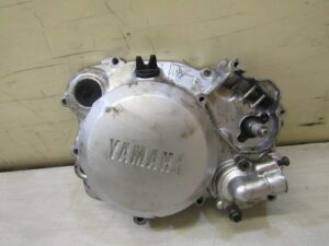 carter d'embrayage et pompe à eau YAMAHA 125 TDR 5AE/4FU 93 2003