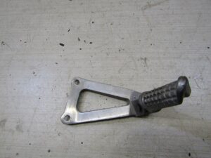 Platine et repose pieds arriere gauche occasion ZR-7 99 2003