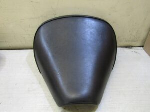 Siège Selle conducteur Suzuki Vl 125 Intruder LC 45100-26F00 99 2006
