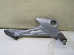 platine avant droite a repeindre honda varadero 125 jc 32 2001 2006