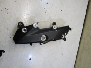 support de cadre droit  honda cbf 600 s abs pc43 2008 2013