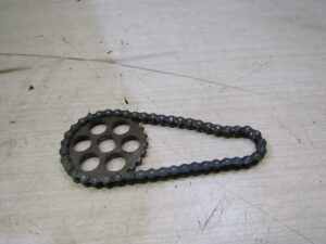 chaine et pignon de pompe a huile kymco dink street 125 2009 2015 sk25