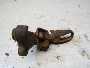 cale pieds avec platine gauche a decaper et peindre honda xlm 600 pd04 1985 1987