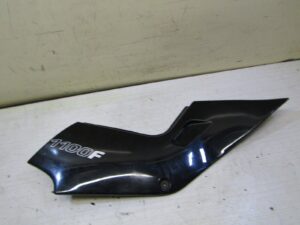 carenage laterale droit suzuki gsxf 1100 1987 1993 gv72c manque pion