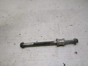 axe moteur  entretoise suzuki gsxf 1100 1987 1993 gv72c