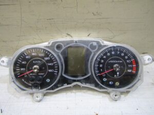 Compteur  43500 km YAMAHA  x-max  125 2010-2013 X-MAX xmax sans abs