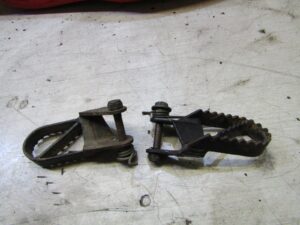 jeu de cale pieds husaberg fe 400 95 99 |