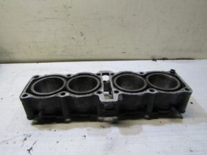bloc cylindre yamaha 750 yzf 93 98 marqué