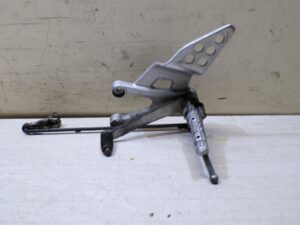 platine avant gauche YAMAHA YZF-R 125 (2008 -2013) |