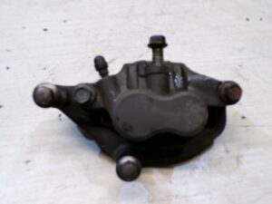 etrier avant gauche yamaha fz6 600 2004 2006 |